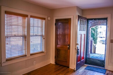 909 Sparrow Ave, Lansing, MI 48910 - photo 5