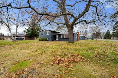 905 SW 4th Ave, Grand Rapids, MN 55744 - photo 2