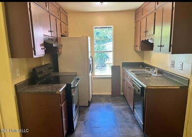 10404 Riverbend Cir, Moss Point, MS 39562 - photo 3