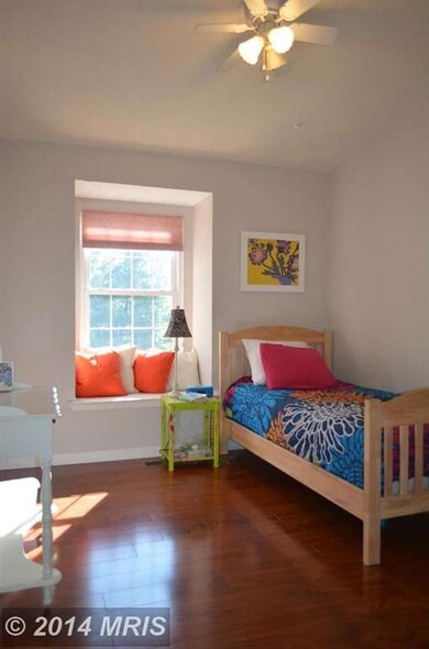 3610 Buckeye Ct, Fairfax, VA 22033 - photo 3