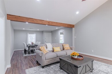 7219 Fairway Ct, Houston, TX 77088 - photo 7