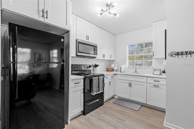 2819 Marconi St unit B, Tampa, FL 33605 - photo 3