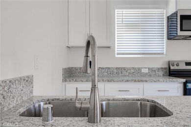 727 Knotts St, Bakersfield, CA 93305 - photo 6