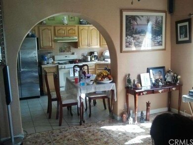 11706 Antwerp Ave, Los Angeles, CA 90059 - photo 4