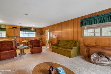 1927 Shady Point Cir