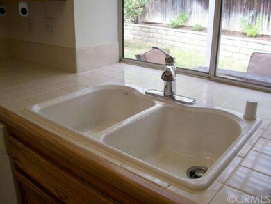 Upgraded Kitchen sink & faucet with large window o