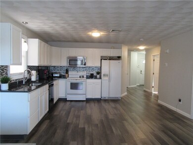 96 Crescent St, Providence, RI 02907 - photo 7