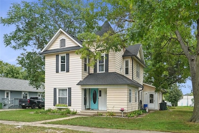 1803 Walnut St, Granger, IA 50109 - photo 2