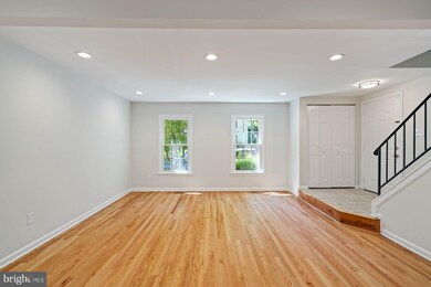 8576 Chester Grove Ct, Springfield, VA 22153 - photo 6