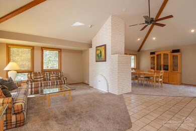 57686 Red Cedar Ln, Sunriver, OR 97707 - photo 4