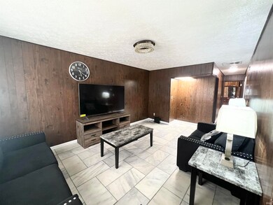 1202 van Tower Dr, Logansport, IN 46947 - photo 2