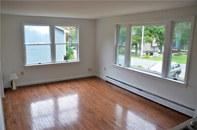 8 Clara Ln, Narragansett, RI 02882 - photo 3