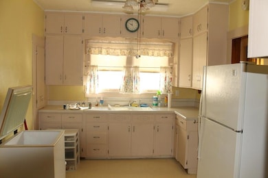 240 6th Ave N, Fort Dodge, IA 50501 - photo 3