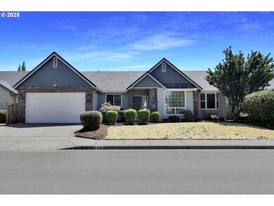 860 Impala Ave, Eugene, OR 97404 - photo 2