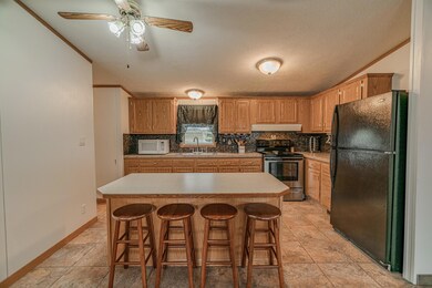 1808ChandlerLn_0001