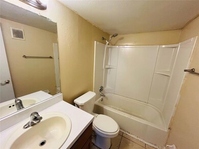 2769 L B McLeod Rd unit D, Orlando, FL 32805 - photo 7