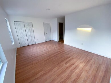 115 Oxford Ave, Jersey City, NJ 07304 - photo 6