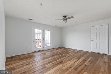 245 Brandy Ct unit K-12, Strasburg, VA 22657 - photo 3