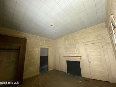 211 Fairview Ave, Wilson, NC 27893 - photo 2