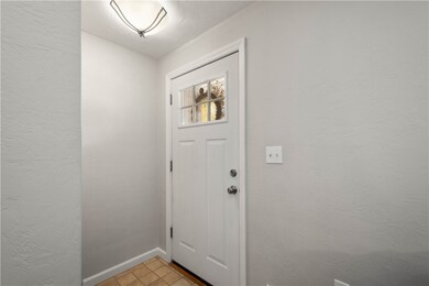 247 May Ave, Bridgeville, PA 15017 - photo 5