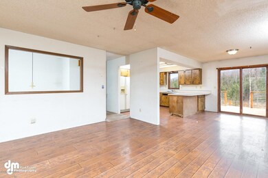 3. Living Room 20180421-DW-2551-FULL