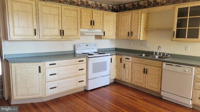 353 E Ridge St, Nanticoke, PA 18634 - photo 5