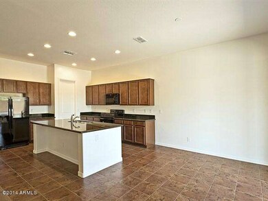 004_Open Plan Living