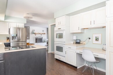 6076 Old Log Trail-14