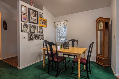 2018 NW Ivy Ave, Redmond, OR 97756 - photo 6