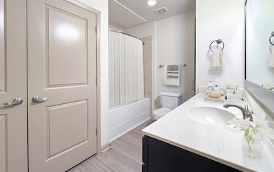 206 Mcgowen St unit 3108, Houston, TX 77006 - photo 4