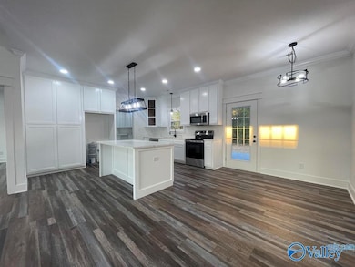 146 Carrington Ln, Albertville, AL 35950 - photo 5