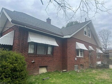 2512 Gibbs Ave NE, Canton, OH 44714 - photo 4