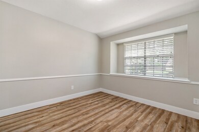 25519 Many Oak Dr, Spring, TX 77380 - photo 6