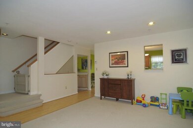 10854 Will Painter Dr, Owings Mills, MD 21117 - photo 4