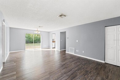 living room/dining room