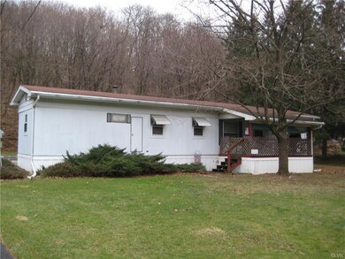 632 S Summit Rd, Bath, PA 18014 - photo 4