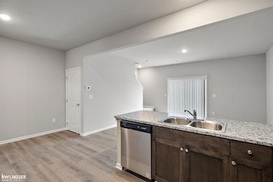 28140 Delano Dr unit Building 14 Unit 9I, Chesterfield, MI 48051 - photo 6