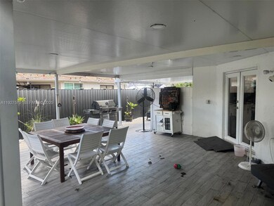 1131 SW 110th Ave, Pembroke Pines, FL 33025 - photo 5