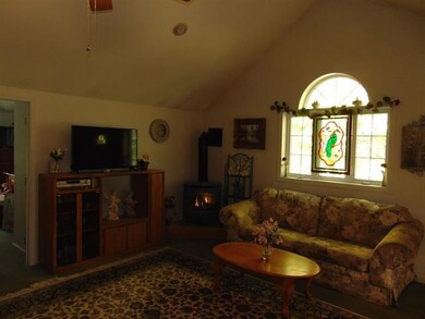 15 Sandybrook Ln, Londonderry, NH 03053 - photo 4