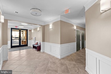 41895 Cathedral Valley Square unit 309, Aldie, VA 20105 - photo 4