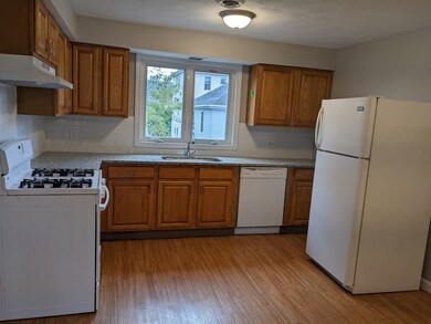 511 Buffinton St unit E, Fall River, MA 02721 - photo 6