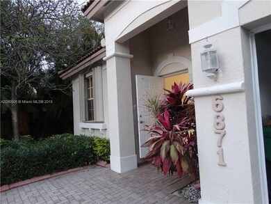 6871 NW 107th Ct, Doral, FL 33178 - photo 3