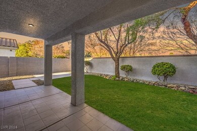 304 Lingering Ln, Henderson, NV 89012 - photo 7