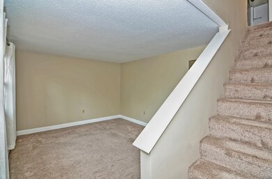 268 W Central St unit 268, Franklin, MA 02038 - photo 6