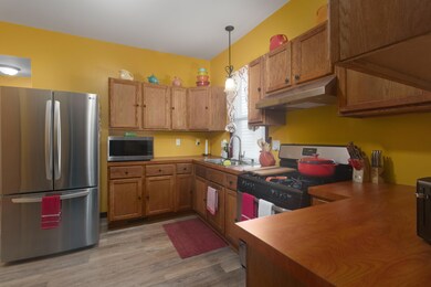 1042 Caufield-12