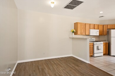 07-Dining Room