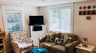 9A Conwell St unit 5, Provincetown, MA 02657 - photo 6