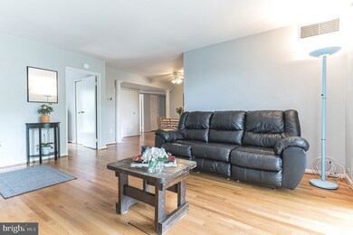 17802 Buehler Rd unit 139, Olney, MD 20832 - photo 4