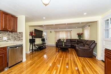 117 Allen St, Randolph, MA 02368 - photo 3