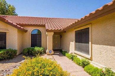 1819 E Sheena Dr Phoenix AZ-small-003-9-